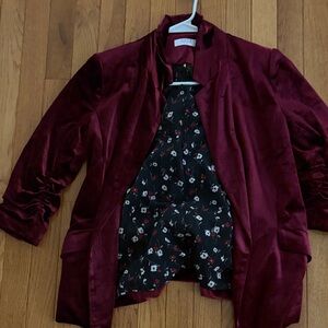 Avara Women's Deep Red Blazer
